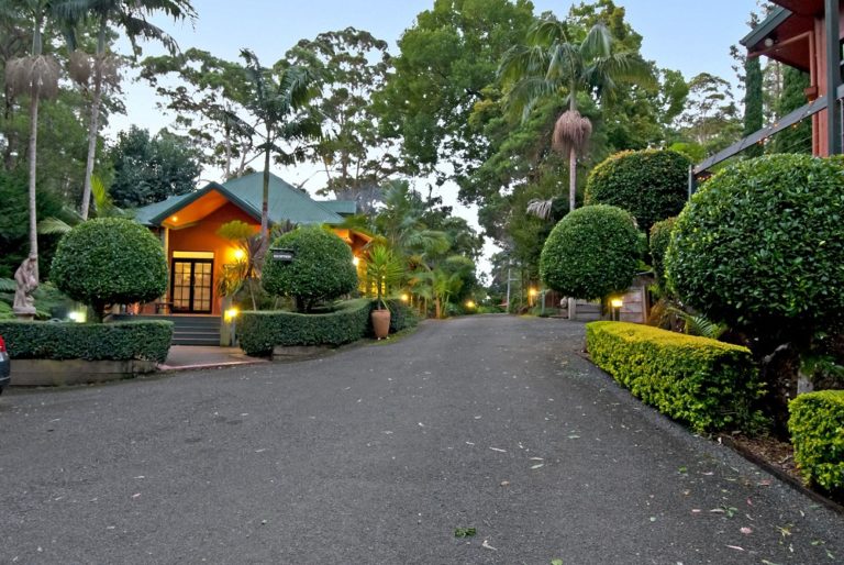 Mt Tamborine for couples